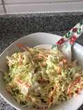 Ensalada de repollo coleslaw