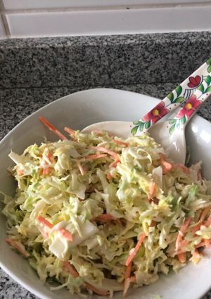 Una foto de Ensalada de repollo coleslaw