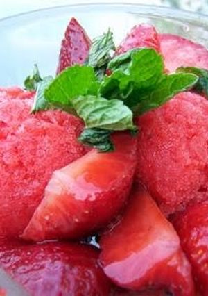 A picture of Glace à la fraise.