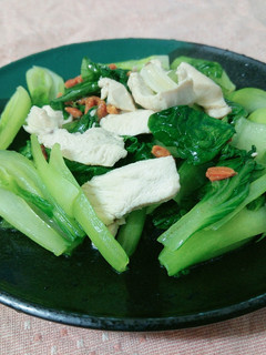 青江菜炒雞胸肉 的食譜成品照片