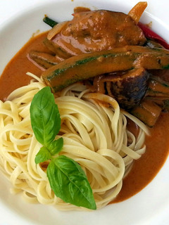A picture of Thai Red Vegetables Curry Linguine.