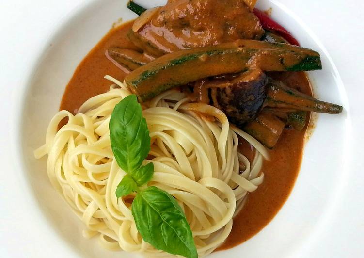 Recipe of Ultimate Thai Red Vegetables Curry Linguine