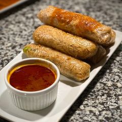 A picture of Chicken Rice Paper Wraps.