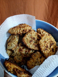 Una foto de Galletas de avena de naranja, sin huevos y harina🍪