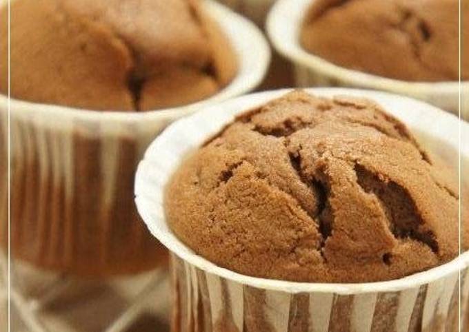 Easy and Fluffy Vanilla and Chocolate Muffins