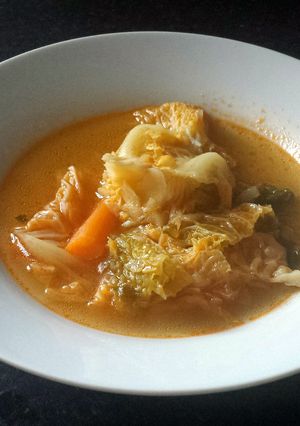 A picture of Cabbage and carrot Soup.
