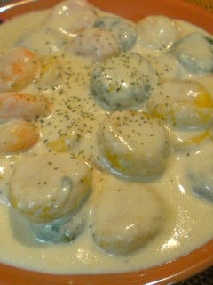 A picture of Cheesy Cream Sauce (With Simple Gnocchi).