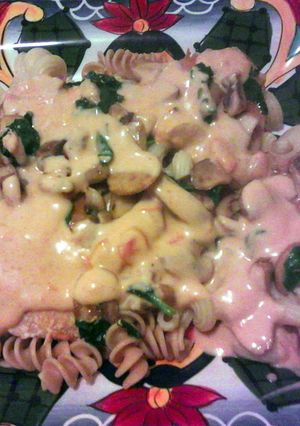 A picture of Mushroom and Spanish chicken pasta.
