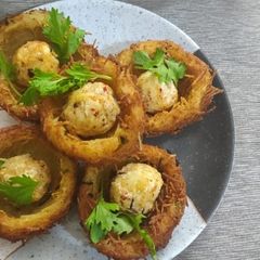 A picture of Bird's Nest.