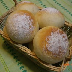 A picture of Fluffy Soy Bread Rolls with Rice Flour.