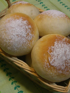A picture of Fluffy Soy Bread Rolls with Rice Flour.