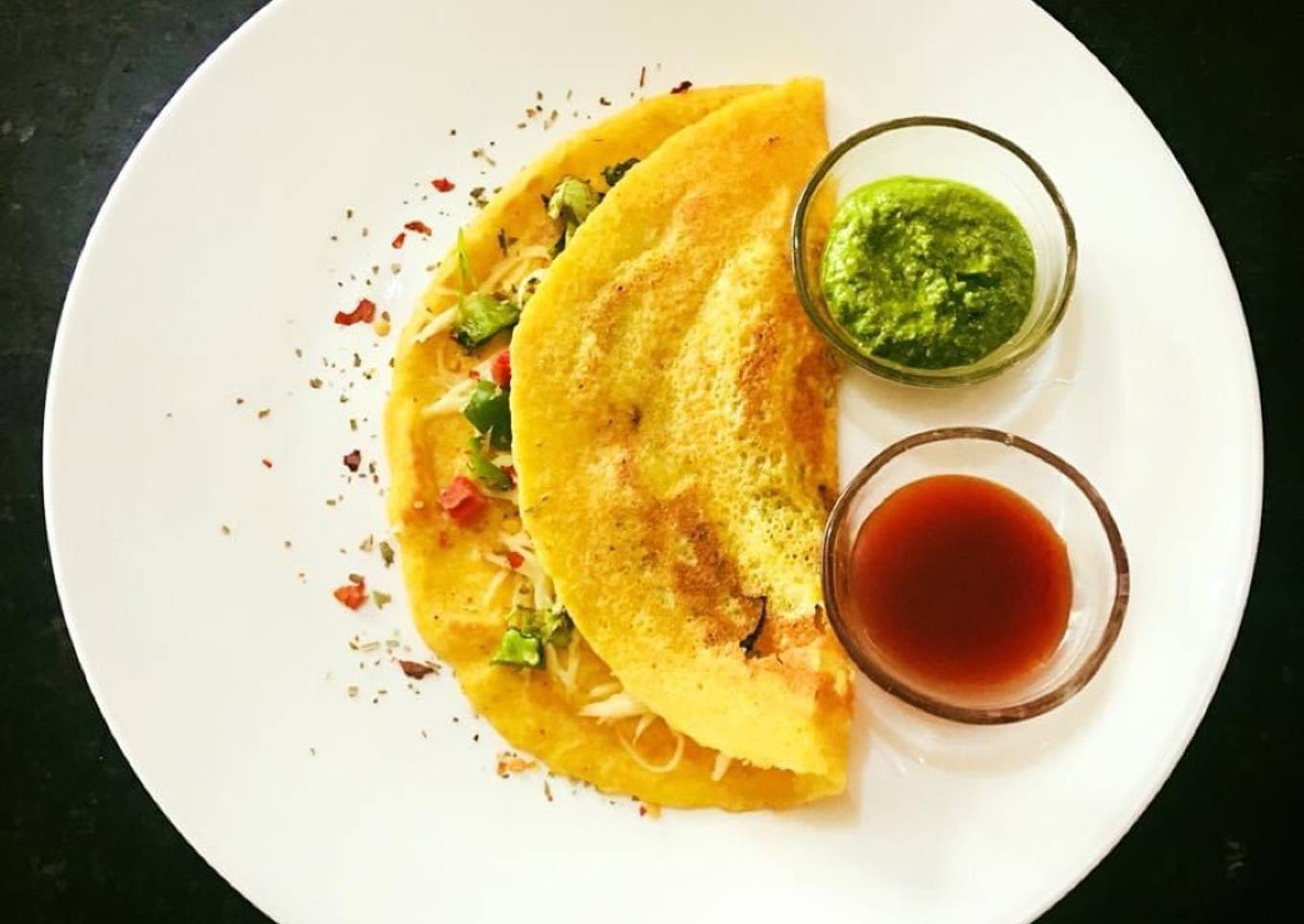 Moong dal veggie chilla