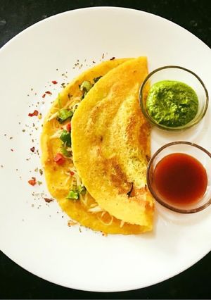 A picture of Moong dal veggie chilla.