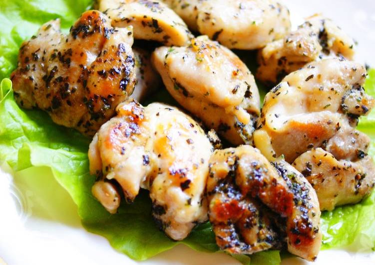 Recipe of Homemade Chicken in Basil and Olive Oil