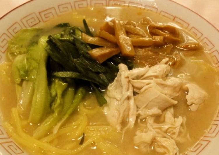 Recipe of Ultimate Rich Chicken Baitang Ramen with Thick Soup