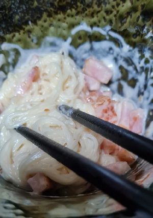 Une photo de Carbonara façon japonaise