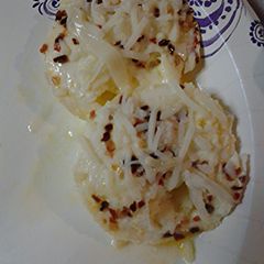 A picture of Spicy microwaved eggs.