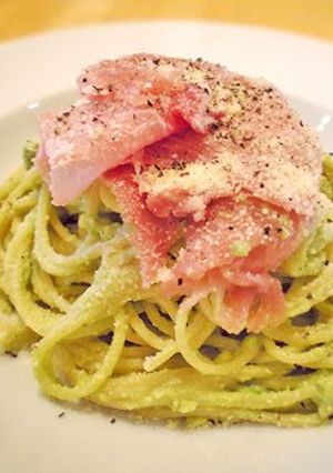 A picture of Cured Ham and Avocado Green Pasta.