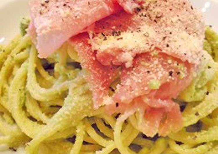 Cured Ham and Avocado Green Pasta