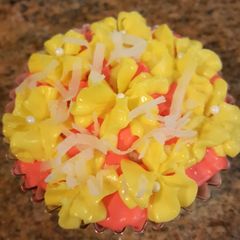 A picture of Banana, Pineapple, & Coconut Cupcakes.