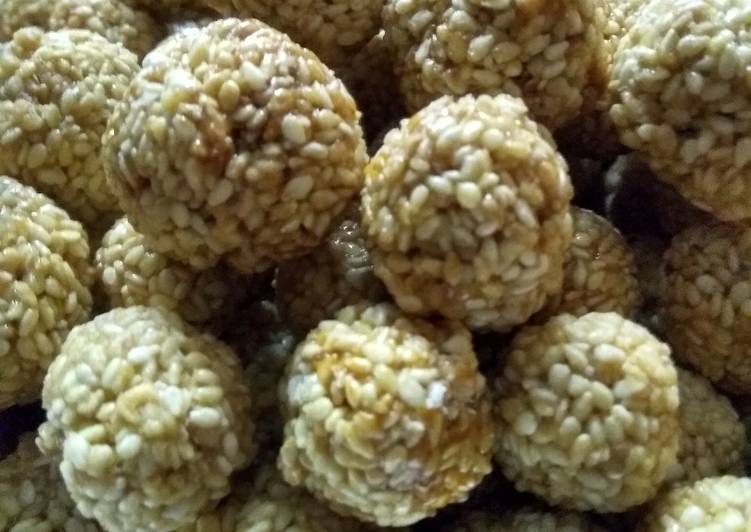 Tiler nadu(sesame Ladoo)
