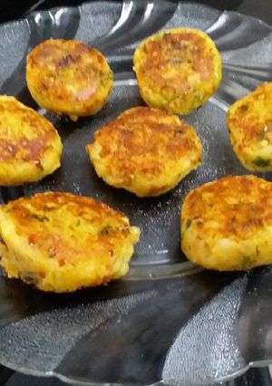 A picture of Aloo Tikki (Indian Style Potato Patties).