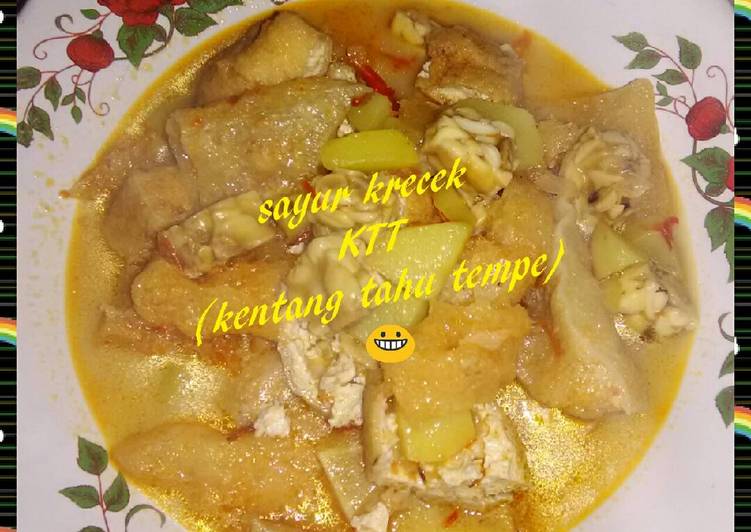 Sayur krecek + kentang, tahu, tempe
