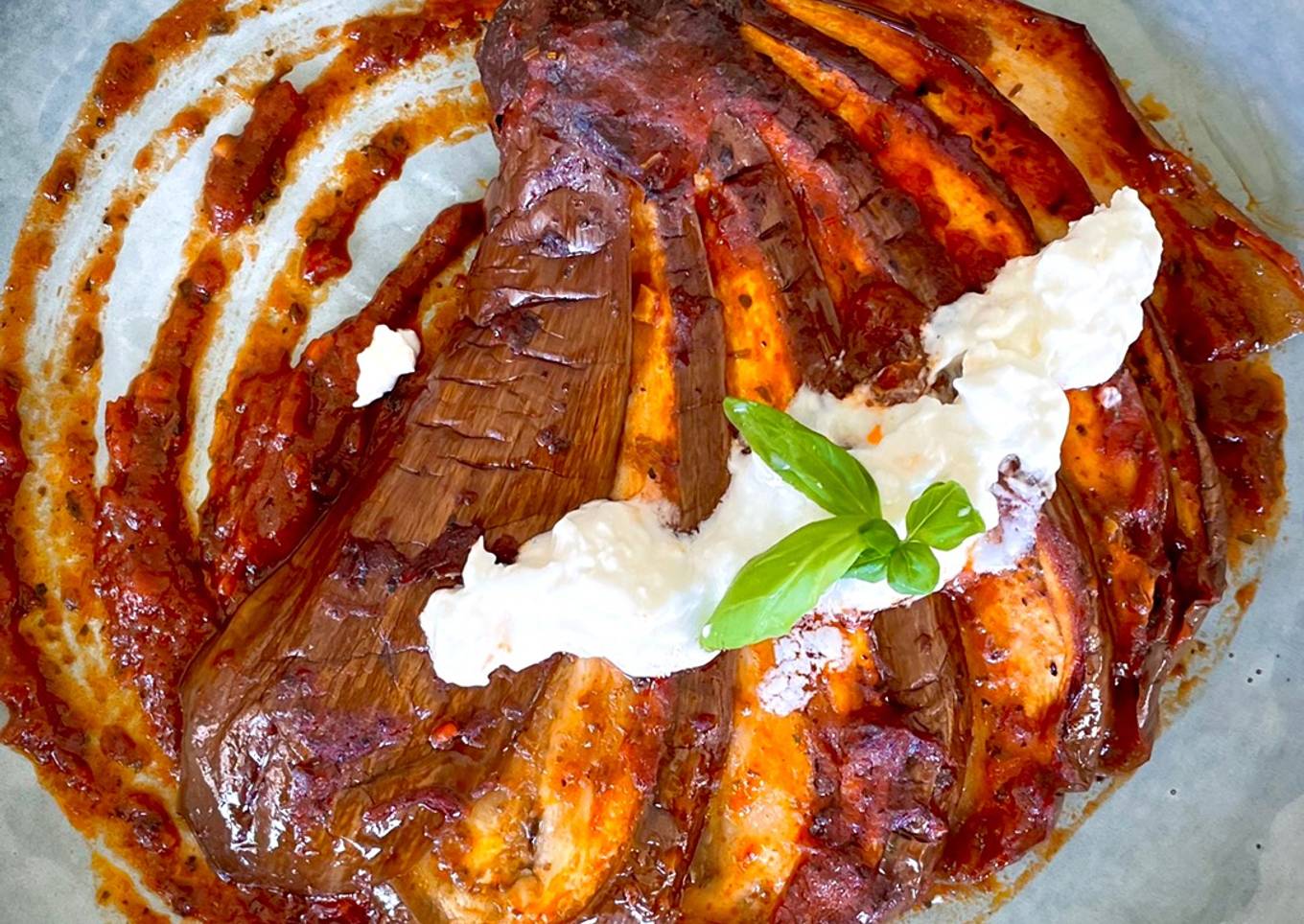 Berenjena Asada con Burrata