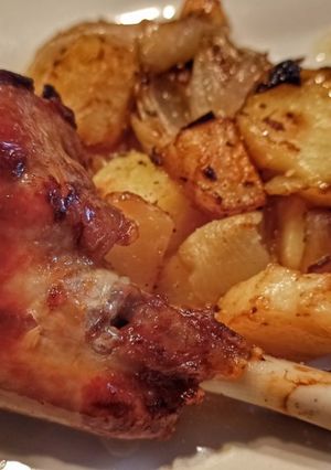 Una foto de Braons de xai al forn (codillo de cordero) 🐑 🍗