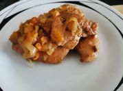 Una foto de pollo en salsa de mandarina