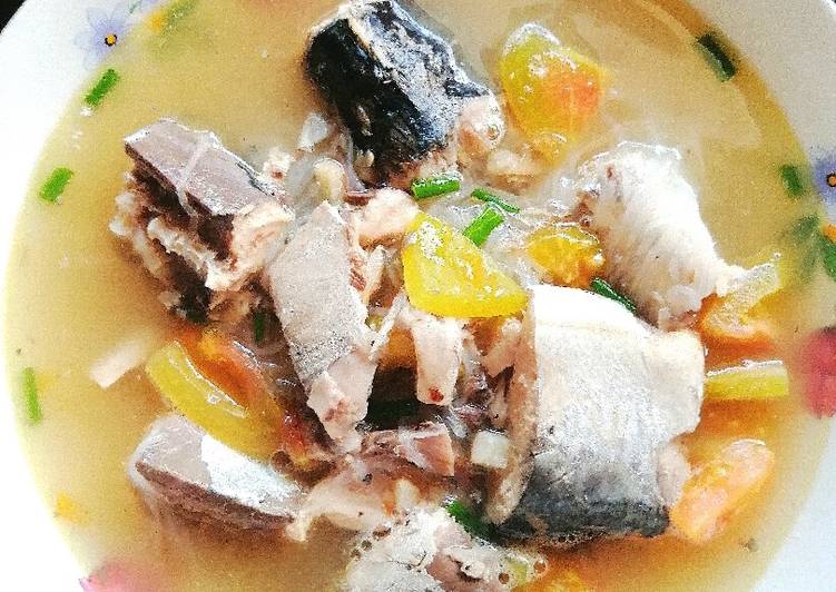 Mackerel sardines with sotanghon soup