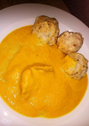 Vadas, zsemlegombóccal recept fotója