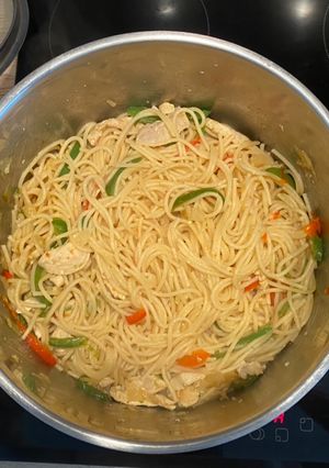 A picture of Mixed Veggies with Spaghetti.