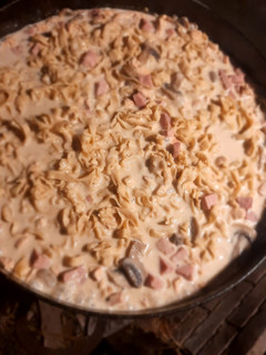 Una foto de Tallarines caseros con salsa parissiene (al disco)