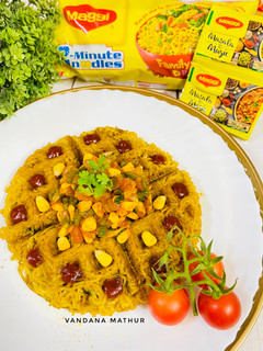 मैगी वोफल (Maggi Waffle recipe in hindi) रेसिपी मुख्य फोटो