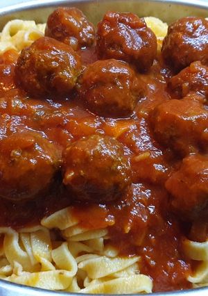 Una foto de Albóndigas de carne en salsa de tomate