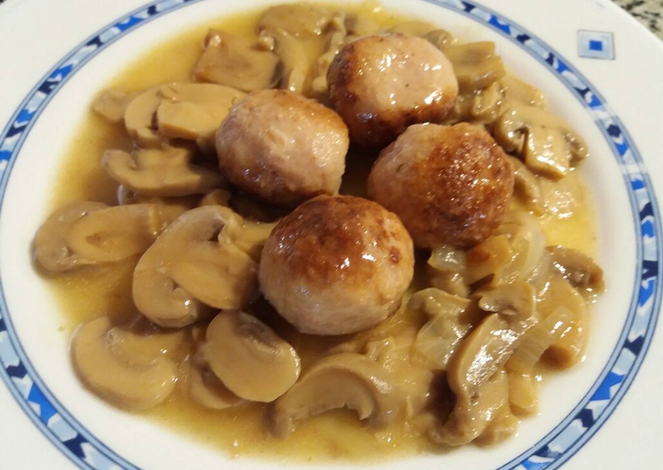 Albóndigas de pavo con salsa de champiñones