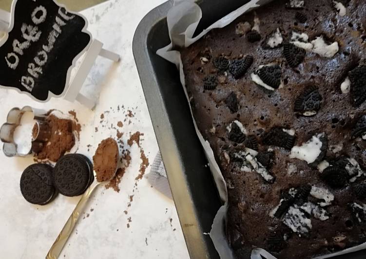 Recipe of Any-night-of-the-week Oreo brownies