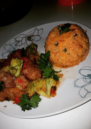 A picture of Fried cauliflower couscous.