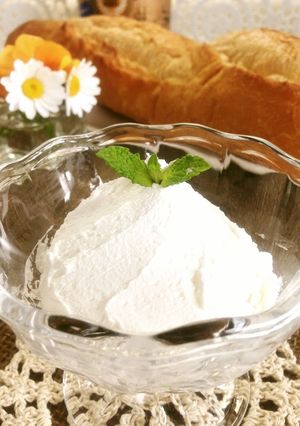 A picture of Rum Whipped Cream.