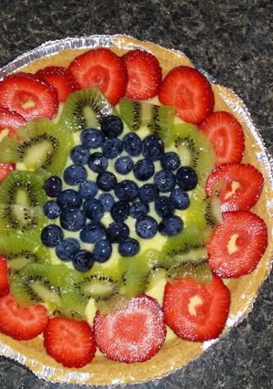 A picture of Lemon fruit pie.