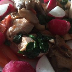 A picture of Hot Chicken And Spinach Salad.