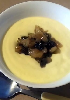 A picture of Vickys Cinnamon Pear Compote, GF DF EF SF NF.