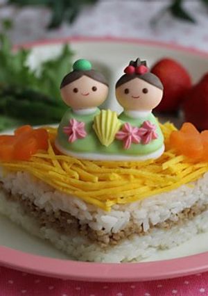 A picture of Hishimochi-Style Soboro Rice for Dolls' Festival.
