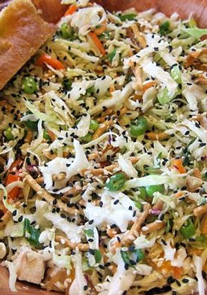 A picture of Abbi's Asian Chicken Salad from Leaf Restaurant.