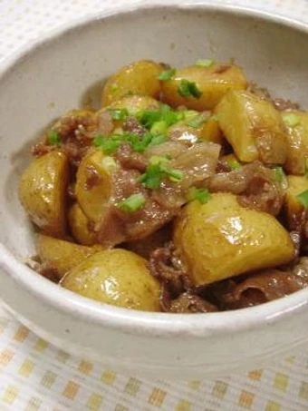 Simple Way Prepare Recipe Garlic Flavoured Fried Meat &amp; Potatoes that is Awesome, Really Delicious}