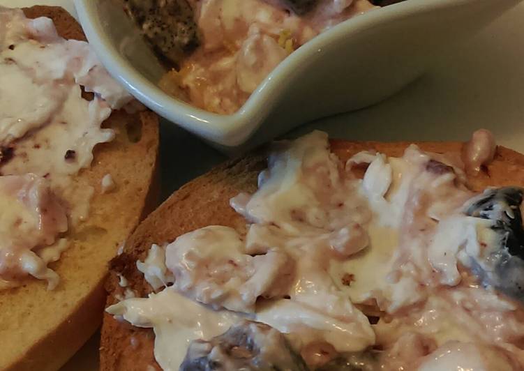 Recipe of Speedy Cherry Cheesecake Bagel Spread