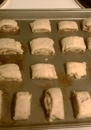 A picture of Pie dough cinnamon rolls.