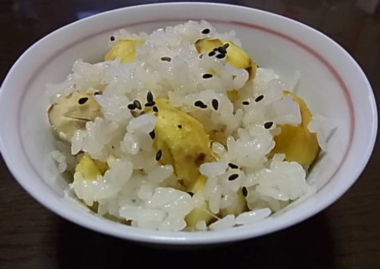 Simple Way to Make Appetizing Chestnut Rice (With Glutinous Mochi Rice)