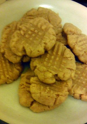 A picture of Peanut Butter Cookies.